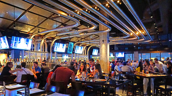 yard house boca happy hour